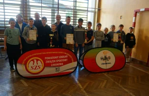 Uczniowie z Mszany Dolnej mistrzami powiatu. Awans do finału wojewódzkiego - Zdjęcie główne