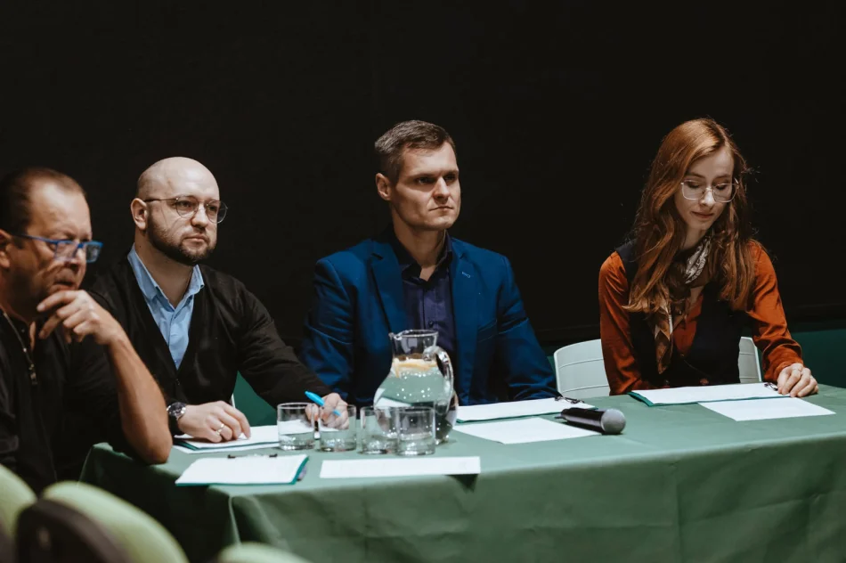Poezja Baczyńskiego wciąż inspiruje – Powiatowy Konkurs Recytatorski w Limanowej rozstrzygnięty - zdjęcie 16