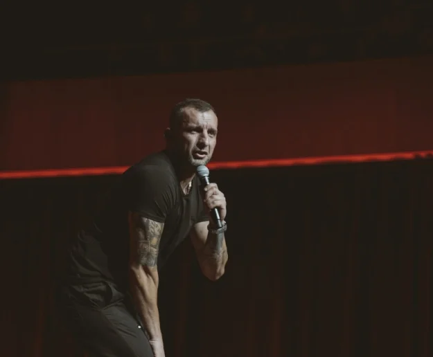 ​Stand-up w Limanowej: wystąpi Piotr Zola Szulowski​ - zdjęcie główne