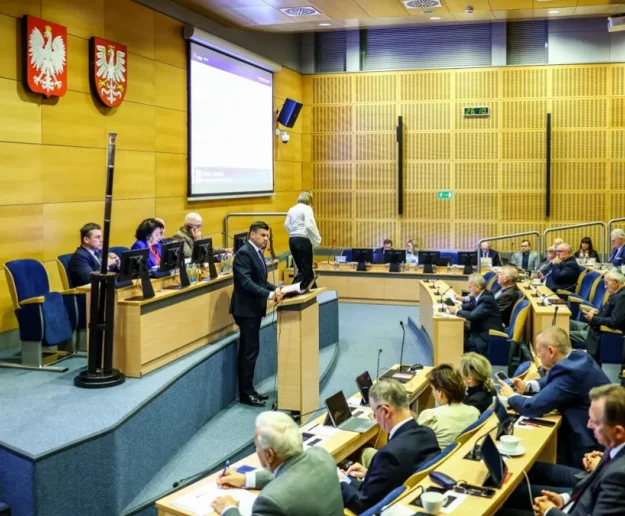 Radni o upamiętnieniu UPA. "Skandaliczna decyzja" - zdjęcie główne