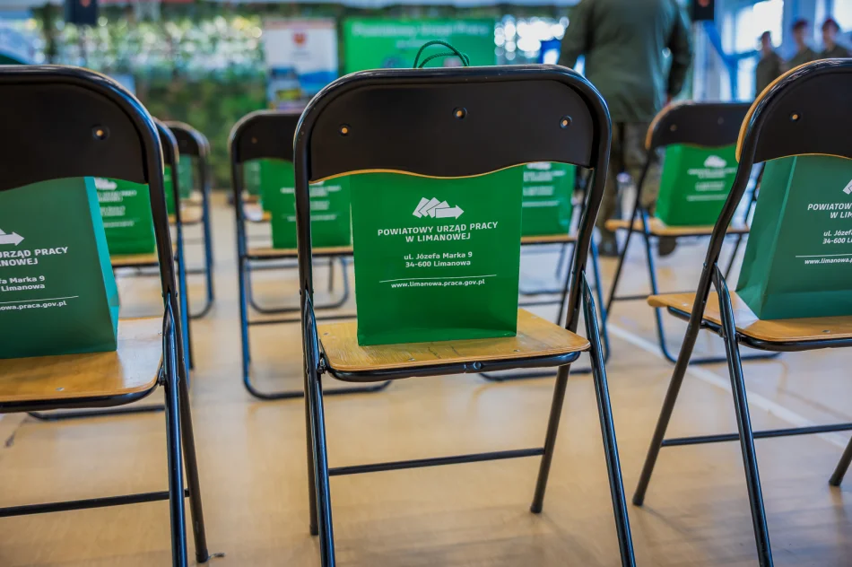 I Powiatowe Targi Edukacji i Pracy Służb Mundurowych 2026 - zdjęcie 17