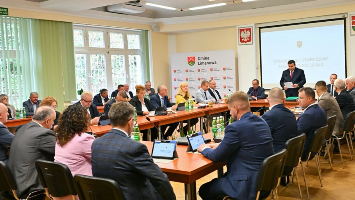 Obradują radni  - transmisja na żywo