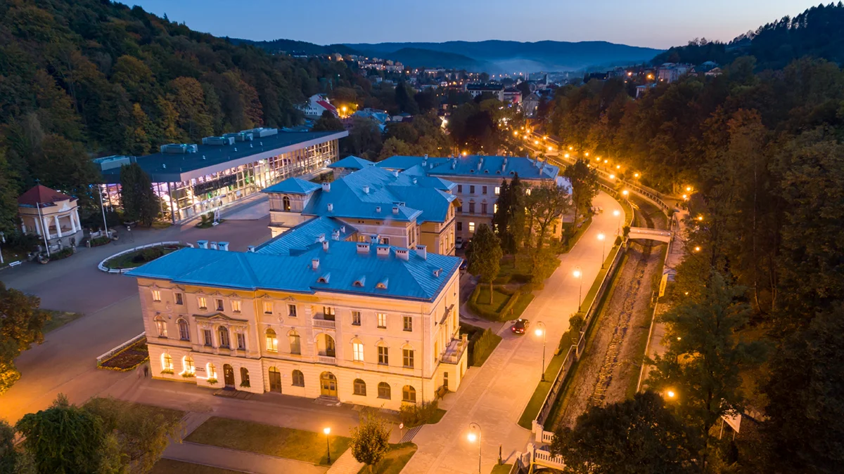 Krynica-Zdrój – tradycja uzdrowiskowa i atrakcje, które warto poznać