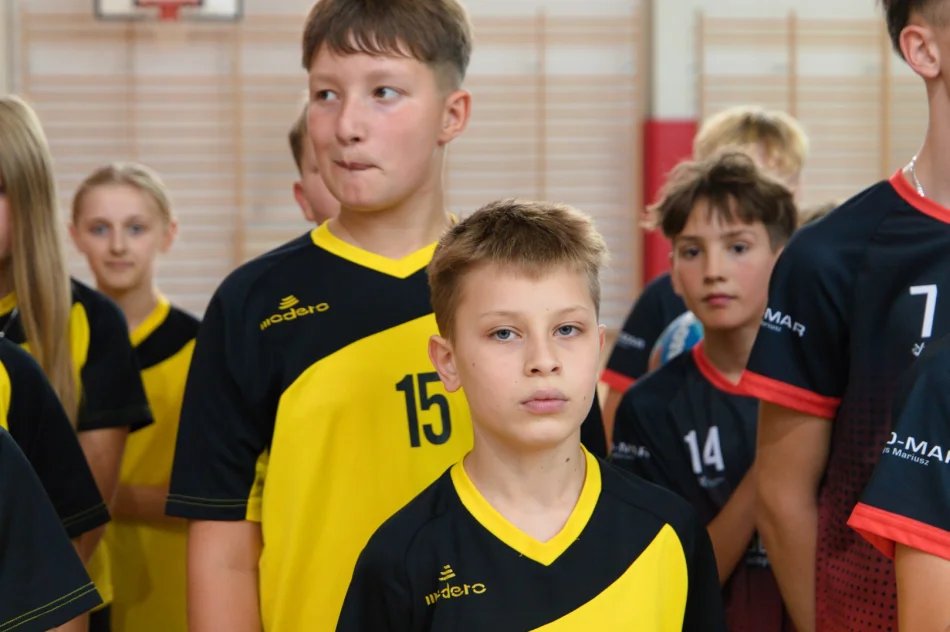 Dziewczyny ze Starej Wsi 1 i chłopcy z Pisarzowej wygrywają Gminne Mistrzostwa w Koszykówce dzieci - zdjęcie 10