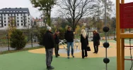 Odbiór zmodernizowanego placu zabaw przy ul. Spacerowej - zdjęcie 2