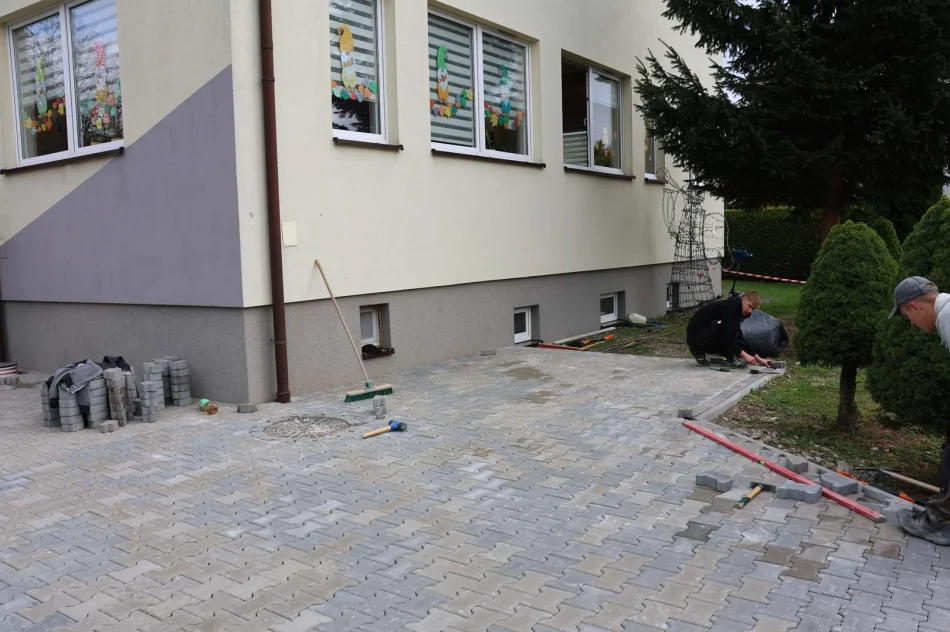  Inwestycje w Miejskim Przedszkolu nr 2 – modernizacja kuchni, kotłowni i nawierzchni podwórka - zdjęcie 4