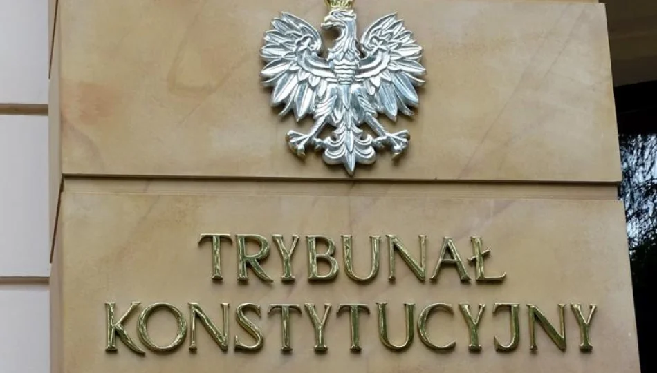 Przesilenie w Trybunale Konstytucyjnym; informacja o odsunięciu prezesa i wiceprezesa TK i wnioski o uchylenie im immunitetów - zdjęcie 1