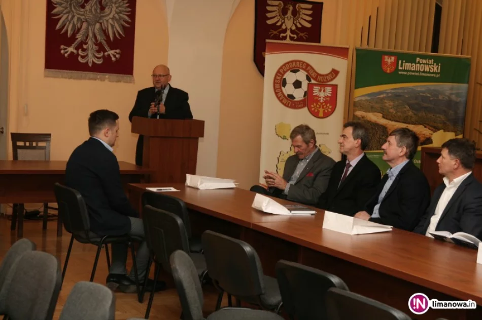 O piłce nożnej na spotkaniu opłatkowym - zdjęcie 2