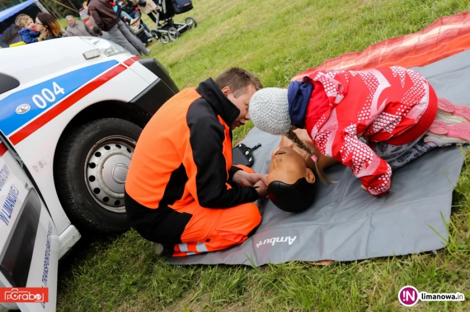 Powiatowy Dzień Dziecka w Zalesiu - zdjęcie 14