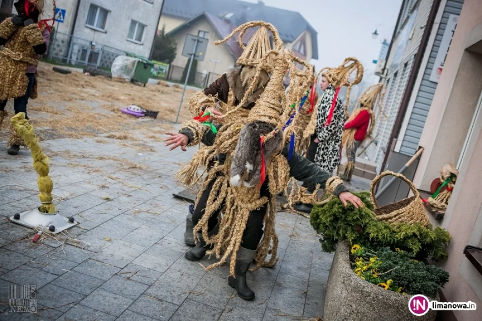 Dziady Śmiguśne 2017 w Dobrej - zdjęcie 16