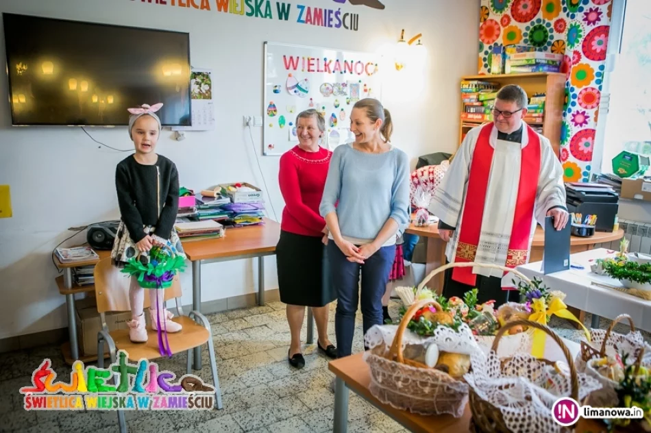 Święcenie pokarmów w Świetlicy Wiejskiej w Zamieściu - zdjęcie 3