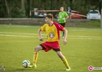 Płomień przygasł w drugiej połowie. Popis strzelecki napastnika rywali - zdjęcie główne