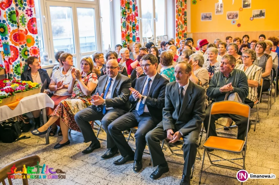Dzień Kobiet w Śwetlicy Wiejskiej w Zamieściu - 2017 - zdjęcie 4