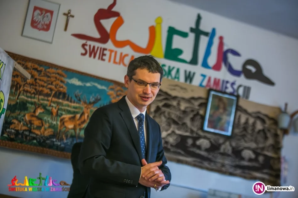 Dzień Kobiet w Śwetlicy Wiejskiej w Zamieściu - 2017 - zdjęcie 7