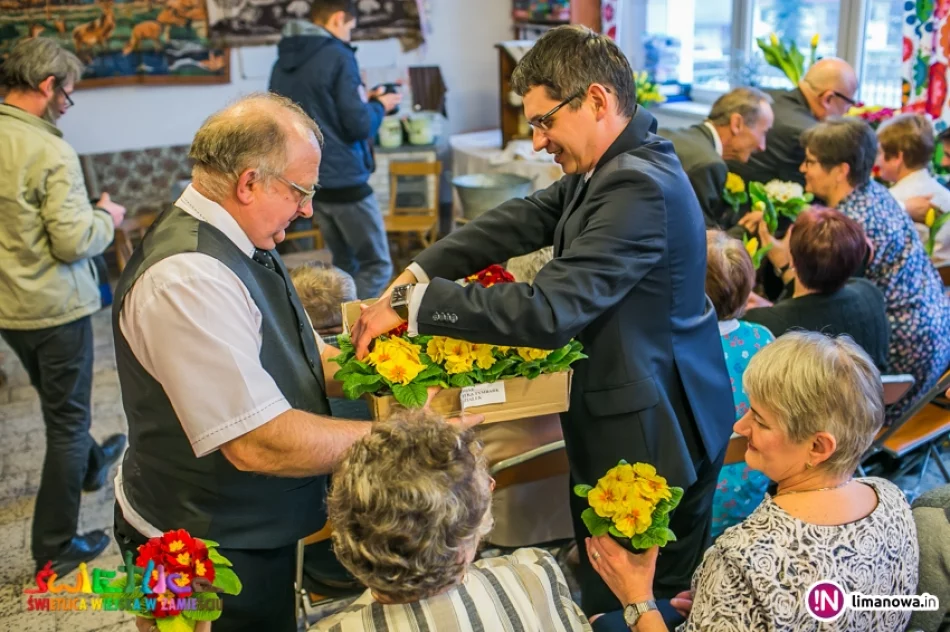 Dzień Kobiet w Śwetlicy Wiejskiej w Zamieściu - 2017 - zdjęcie 18