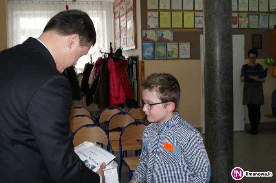 VIII Miejsko-Gminny Bożonarodzeniowy Konkurs Plastyczny dla dzieci niepełnosprawnych - zdjęcie 6