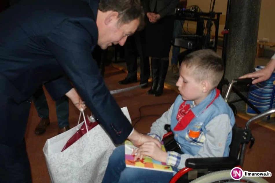 VIII Miejsko-Gminny Bożonarodzeniowy Konkurs Plastyczny dla dzieci niepełnosprawnych - zdjęcie 9