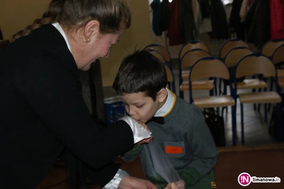 VIII Miejsko-Gminny Bożonarodzeniowy Konkurs Plastyczny dla dzieci niepełnosprawnych - zdjęcie 14