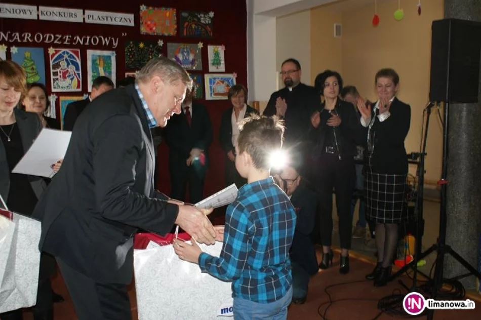 VIII Miejsko-Gminny Bożonarodzeniowy Konkurs Plastyczny dla dzieci niepełnosprawnych - zdjęcie 15