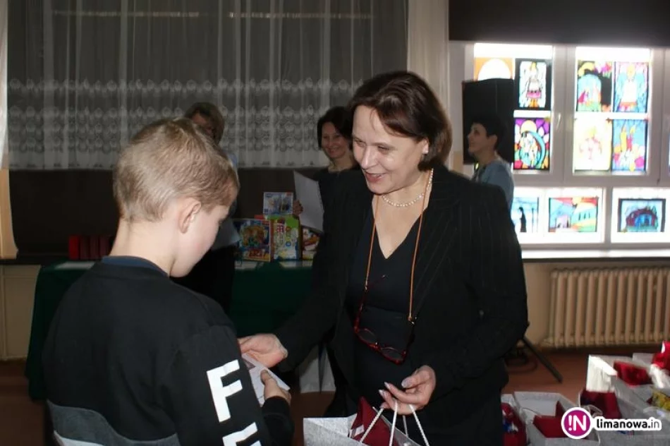 VIII Miejsko-Gminny Bożonarodzeniowy Konkurs Plastyczny dla dzieci niepełnosprawnych - zdjęcie 18