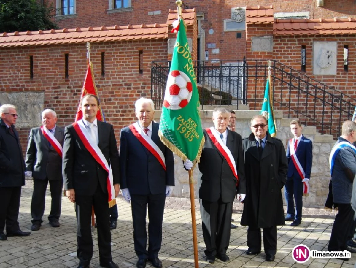 Małopolski Związek Piłki Nożnej świętował jubileusz. Były trener Limanovii wśród wyróżnionych.