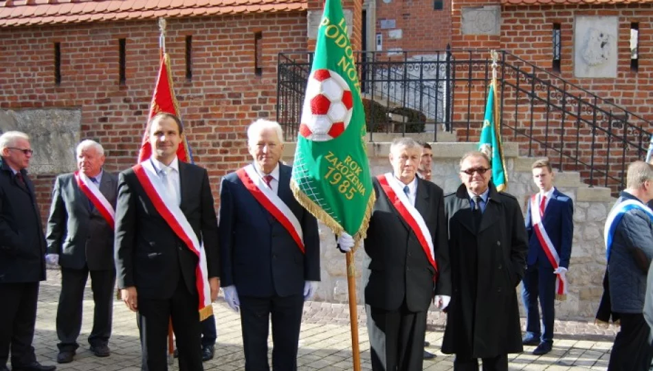 Małopolski Związek Piłki Nożnej świętował jubileusz. Były trener Limanovii wśród wyróżnionych. - zdjęcie 1