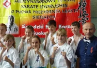 Sądeccy karatecy zwyciężają w Sieradzu - zdjęcie główne