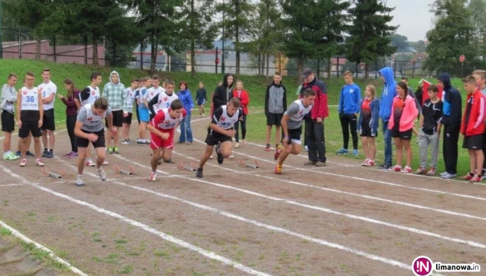 Powiatowa liga lekkoatletyczna - zdjęcie 1