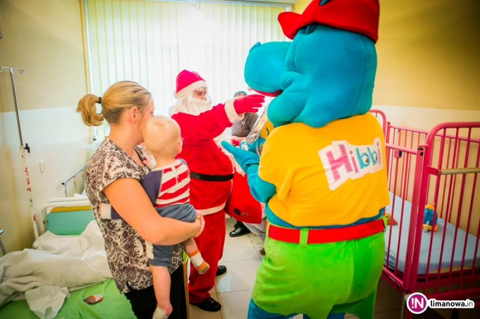 Święty Mikołaj u małych pacjentów w limanowskim szpitalu (2016) - zdjęcie 4