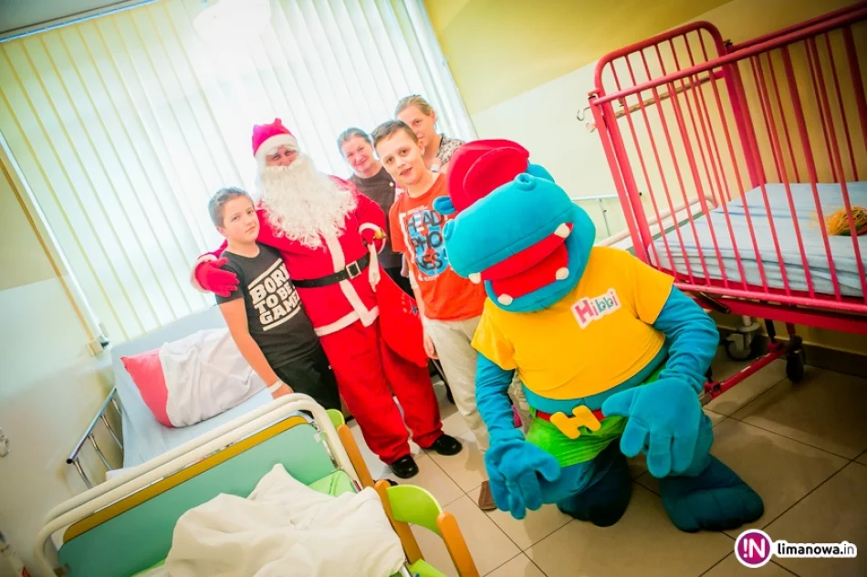 Święty Mikołaj u małych pacjentów w limanowskim szpitalu (2016) - zdjęcie 6