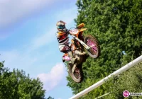 Osiąga sukcesy i łamie stereotypy - zdjęcie główne