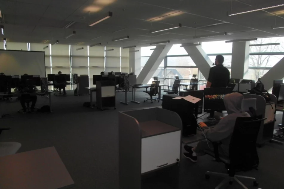 Młodzież wśród nowych technologii - zdjęcie 20