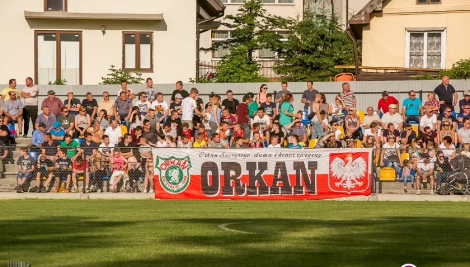 Udany wyjazd Orkana Szczyrzyc do Gorlic. Zwycięski gol w 90 minucie. - zdjęcie 1