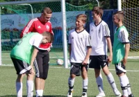 Z Kamienicy na młodzieżowy obóz piłkarski Legii Warszawa - zdjęcie główne