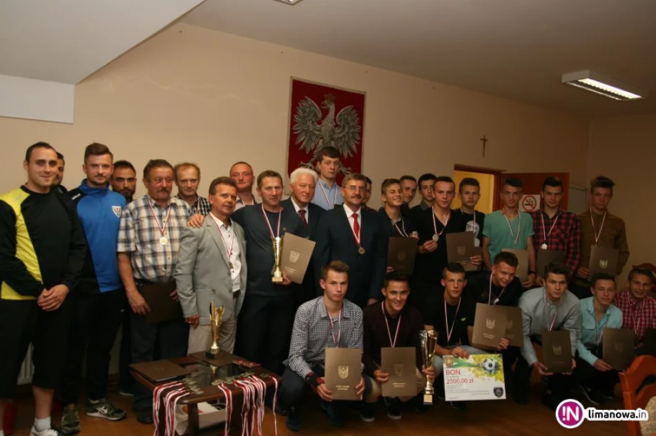 Uroczyste spotkanie przed historycznym meczem Sokoła Słopnice - zdjęcie 3