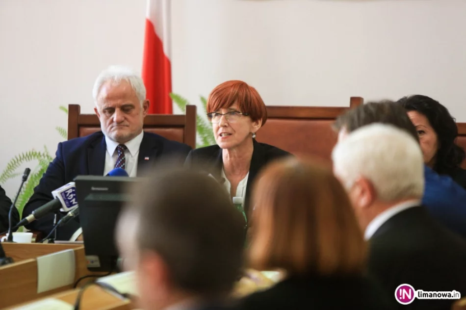 Minister Elżbieta Rafalska w Limanowej - zdjęcie 16