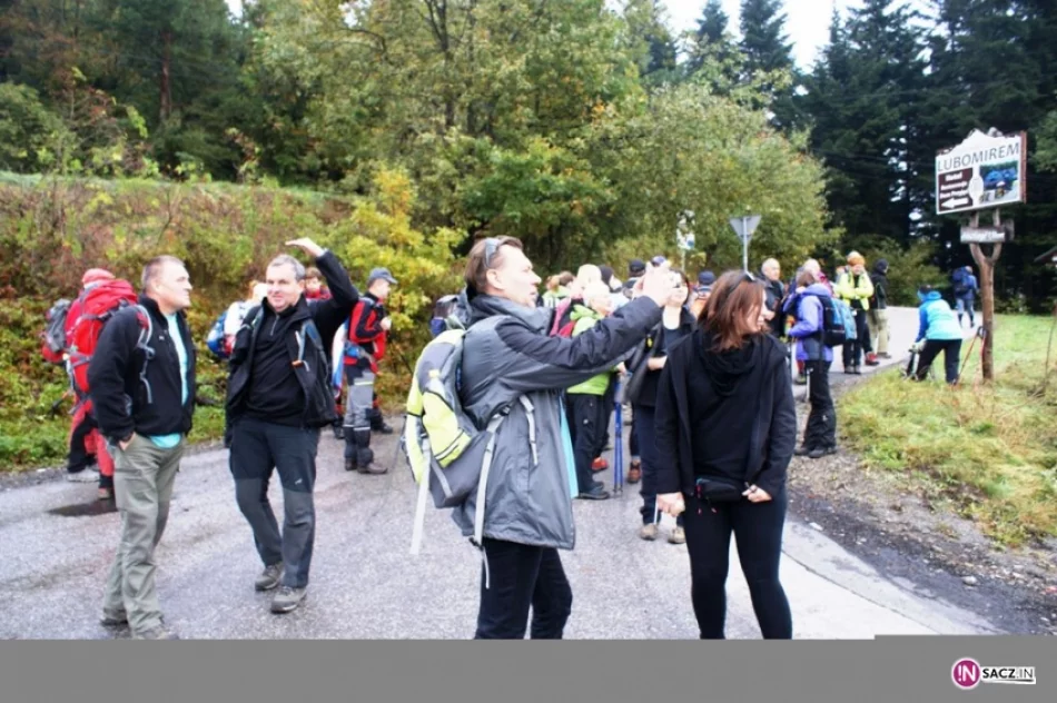 PTTK bliżej gwiazd. Sądeczanie na Lubomirze - zdjęcie 4