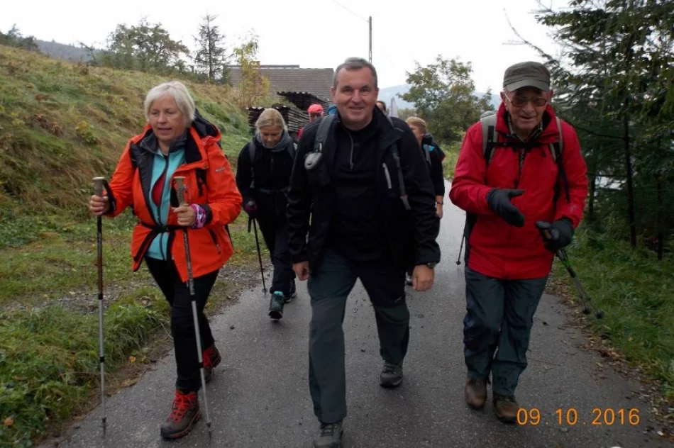 PTTK bliżej gwiazd. Sądeczanie na Lubomirze - zdjęcie 15