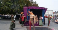 Kuglarze na nowosądeckim rynku. XX Jesienny Festiwal Teatralny rozpoczęty! - zdjęcie 4