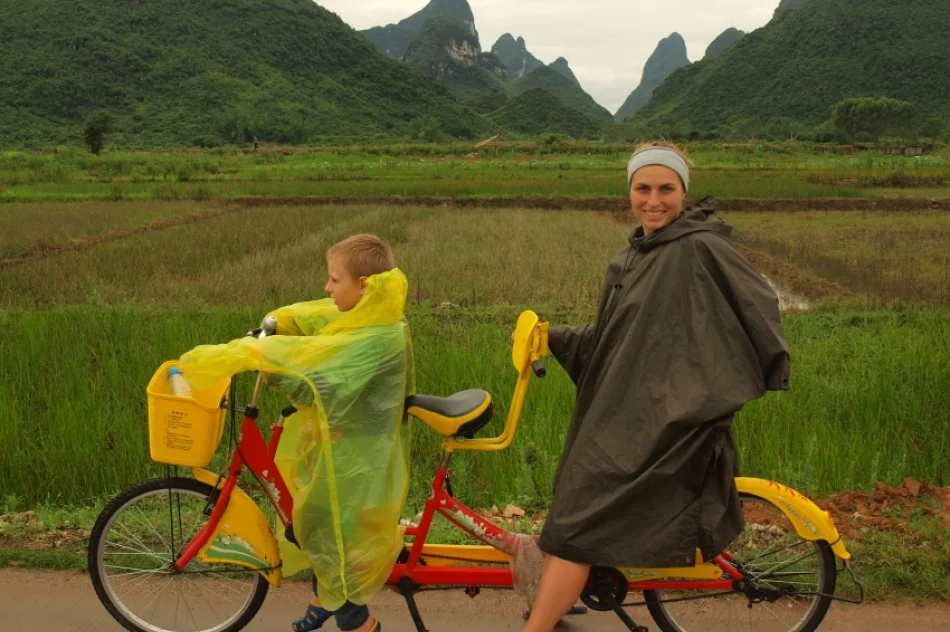 W dwudrzwiowej szafie mają cały dobytek - zdjęcie 3