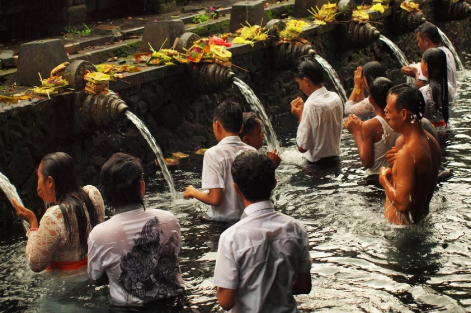 W dwudrzwiowej szafie mają cały dobytek - zdjęcie 5