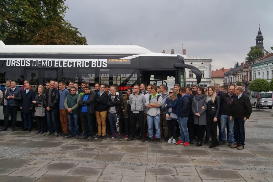 Porzucili samochody dla autobusu - zdjęcie 18