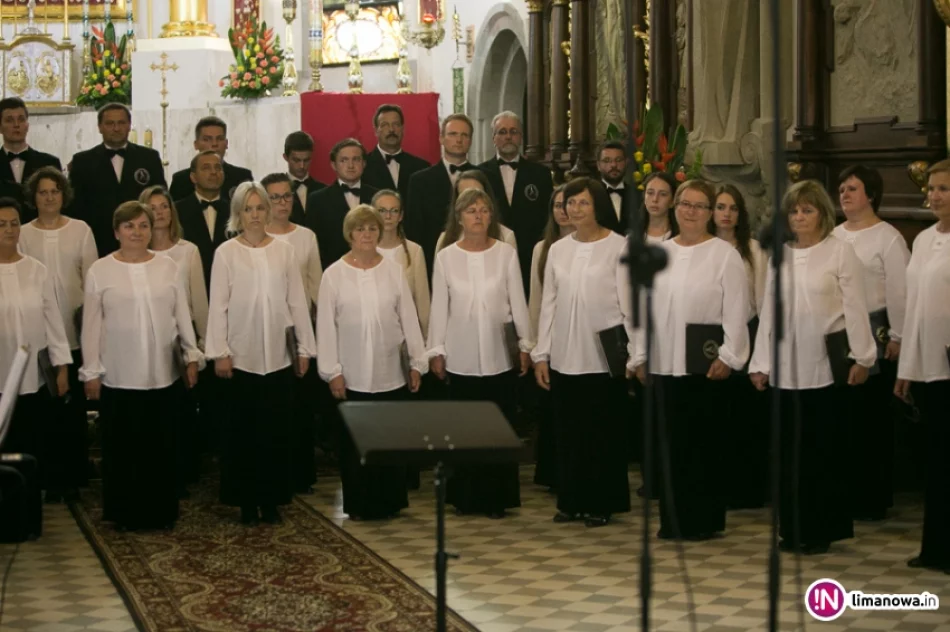 "Pani Nasza Limanowska" - koncert promocyjny nowej płyty Chóru Mieszanego CANTICUM IUBILAEUM - zdjęcie 19