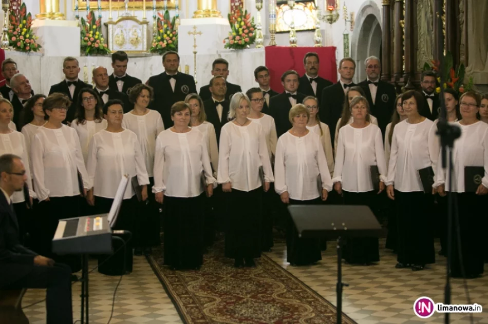 "Pani Nasza Limanowska" - koncert promocyjny nowej płyty Chóru Mieszanego CANTICUM IUBILAEUM - zdjęcie 20