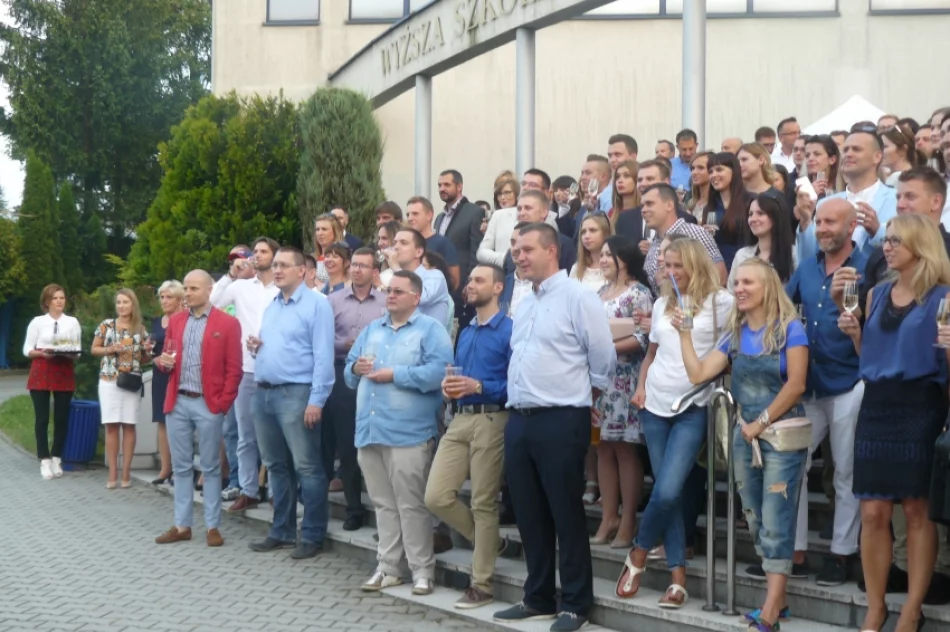 Multimilionerzy kupią WSB-NLU? - zdjęcie 5