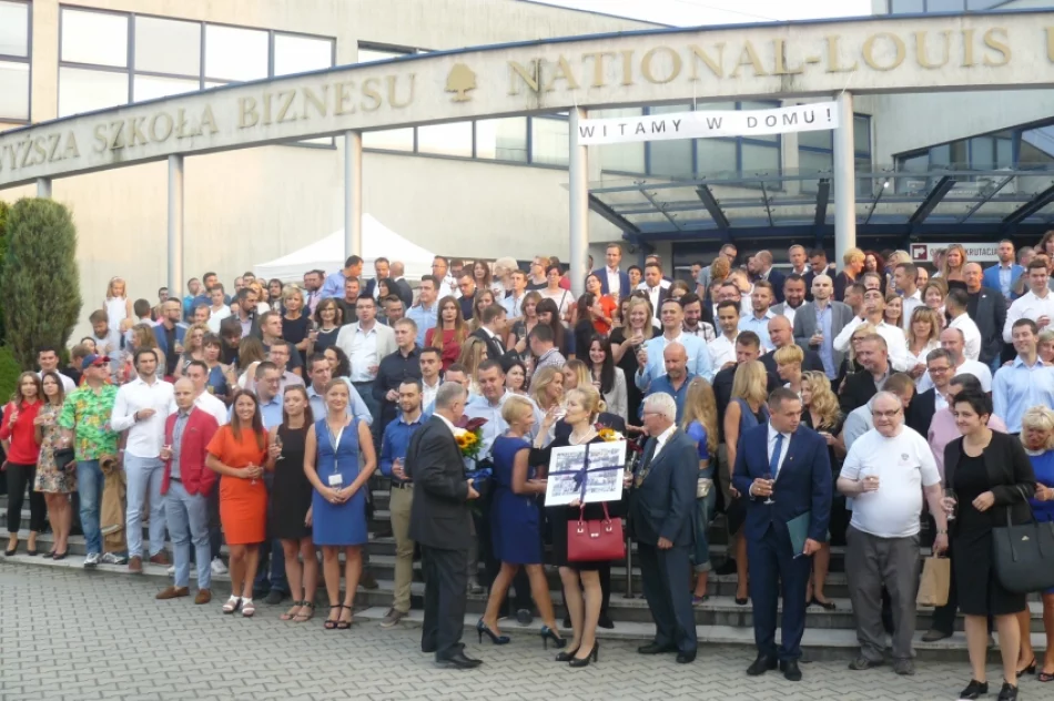 Multimilionerzy kupią WSB-NLU? - zdjęcie 12