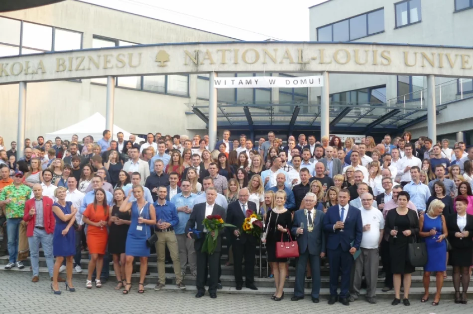 Multimilionerzy kupią WSB-NLU? - zdjęcie 17