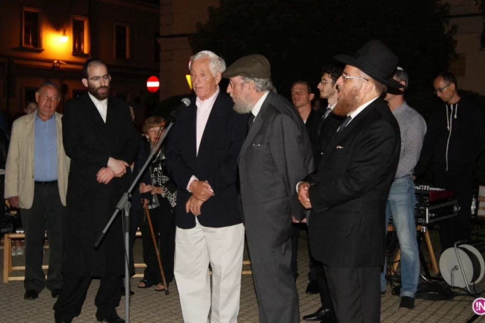 Spotkali się w rodzinnym mieście. Sądeccy Żydzi na Apelu Pamięci w 74. rocznicę likwidacji getta - zdjęcie 6