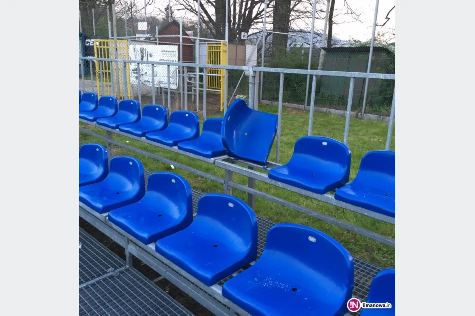 Zniszczenie na stadionie Limanovii po meczu z Sokołem Słopnice (wideo) - zdjęcie 3