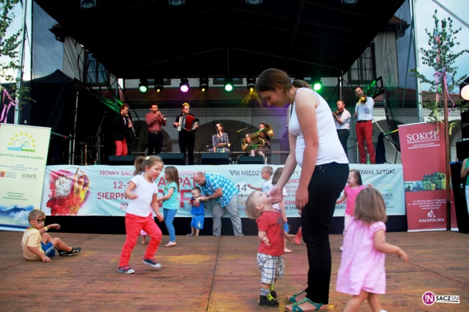 Dobrą zabawę mają w karpackich genach - zdjęcie 5